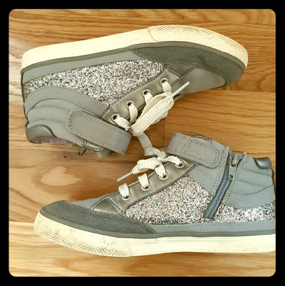 HANNA ANDERSSON silver sparkle sneakers size 3 - Picture 5 of 6
